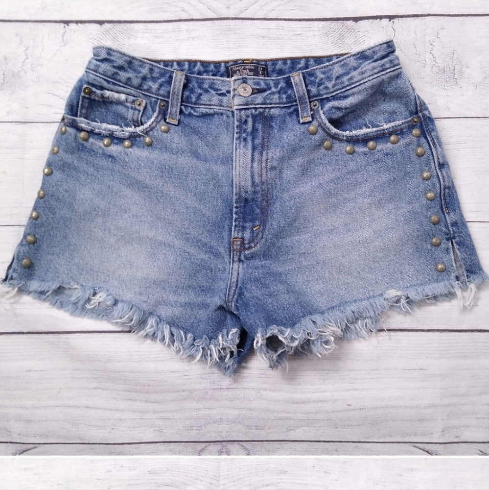 Abercrombie & Fitch Studded High Waisted Annie Shorts 27